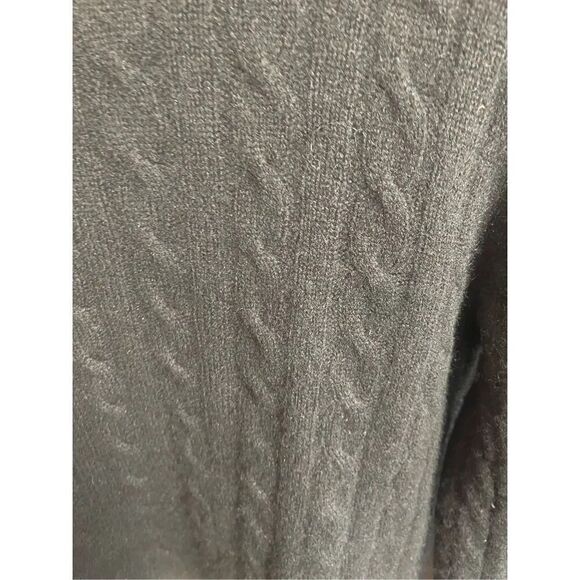 Wendy B black cashmere Turtleneck P/LG $45.00 - Picture 4 of 5